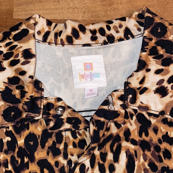 Leopard Print Jean Jacket Black and Brown  Women's Size M - LULAROE  Kenny - Picture 5 of 10